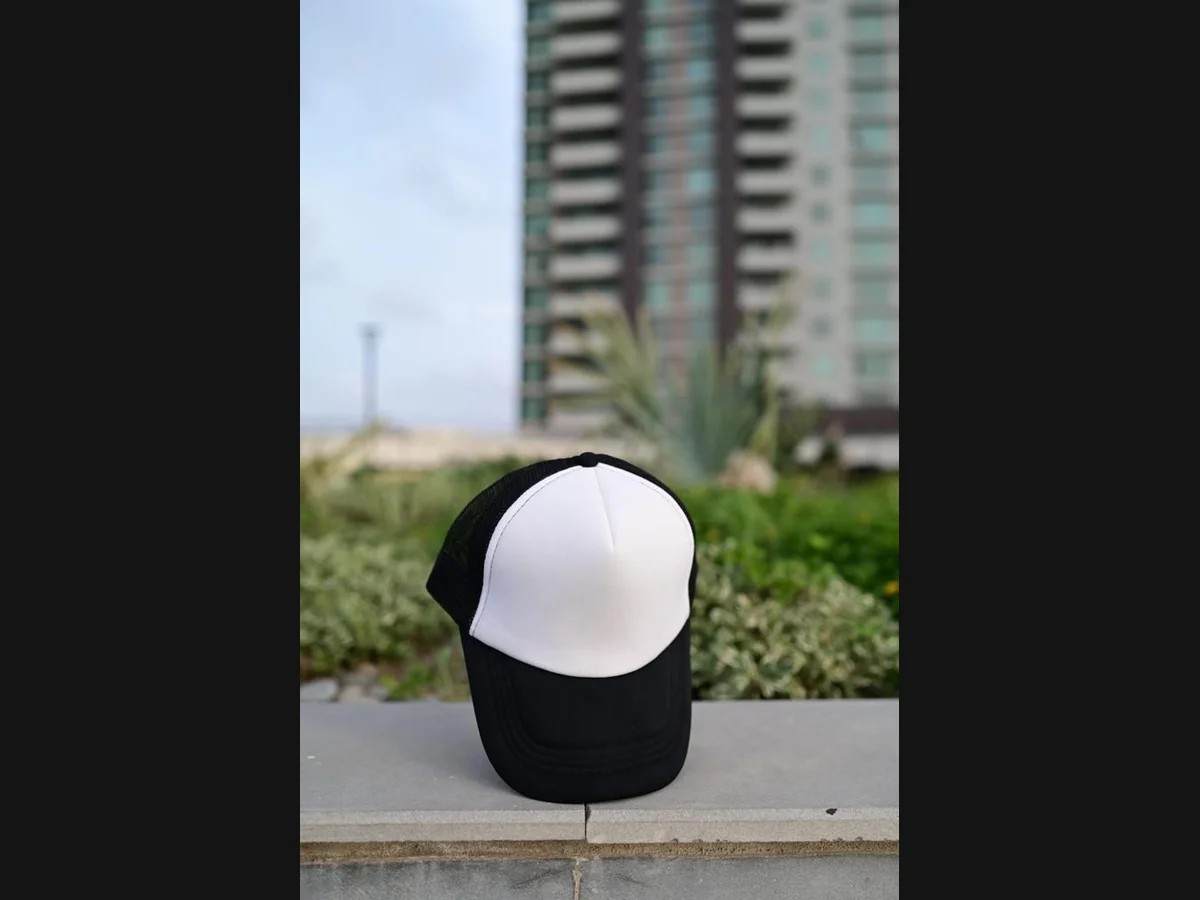 HC Statement Trucker — HappyCrime cap